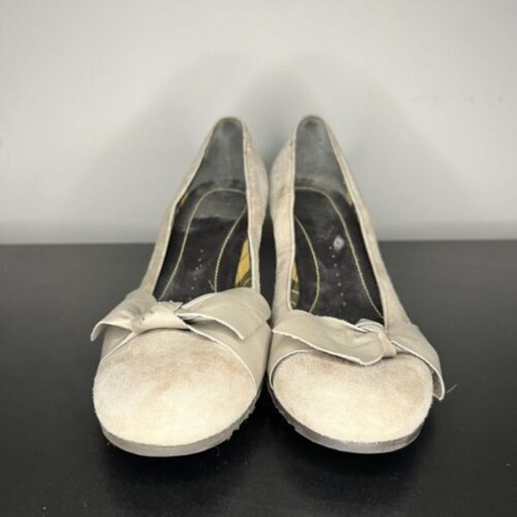 Vic Matie Tan Suede Pumps Heels With Bow Women’s Size US 6.5 EU 36.5 Shoes - Picture 3 of 12